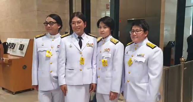 ธัญวัจน์ ส.ส. LGBT อนาคตใหม่