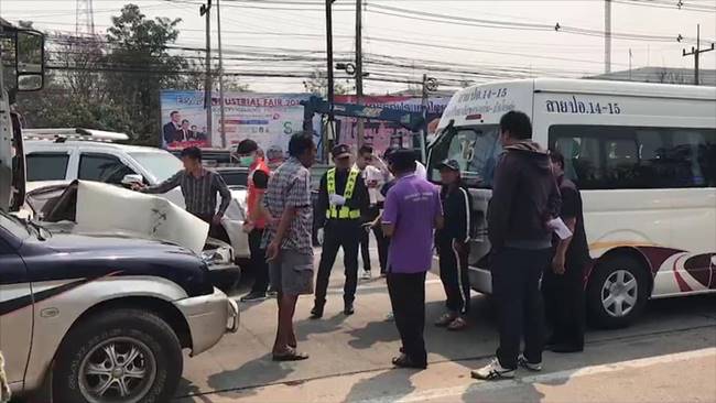 รถบรรทุกปูนเบรกแตก