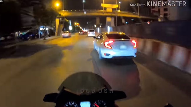 ขับรถปาดหน้า