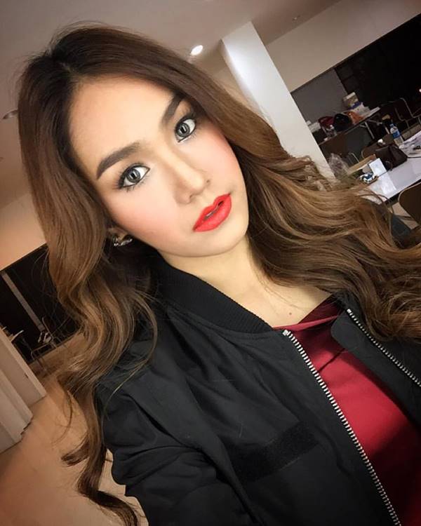 น้ำตาล เดอะสตาร์ 