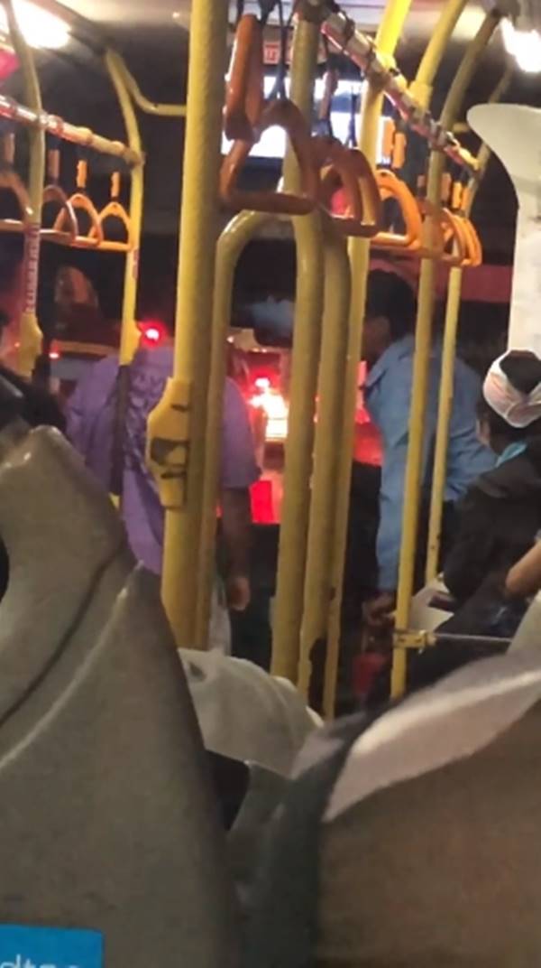 คนขับรถเมล์เมา