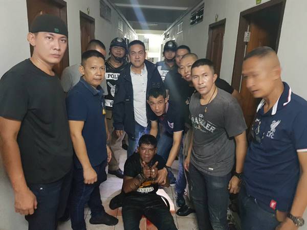 ข่มขืนนักท่องเที่ยว