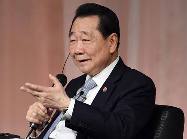 เจ้าสัวธนินท์ เจียรวนนท์ 