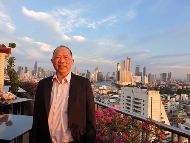 แจกใบส้ม ธนาธร