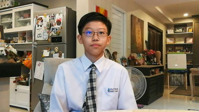 เด็กไทยคิดโปรแกรมช่วยคนหูหนวก