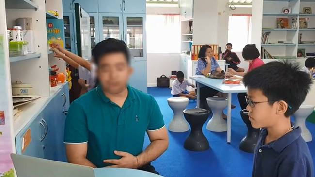 เด็กไทยคิดโปรแกรมช่วยคนหูหนวก