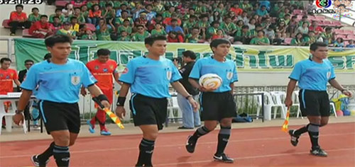 แฟนบอลปากน้ำโพ รุมทำร้ายกรรมการ ลีกดิวิชั่น 2