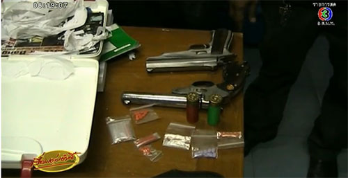 ตร. แจงคลิปตำรวจนอกเครื่องแบบ จับวัยรุ่นค้ายาหน้าเซเว่น