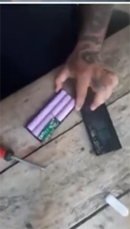 หนุ่มอัดคลิปชำแหละพาวเวอร์แบงค์