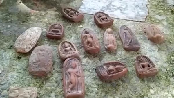 พบกรุพระเนื้อดินที่วัดกำแพงเพชรเพียบ