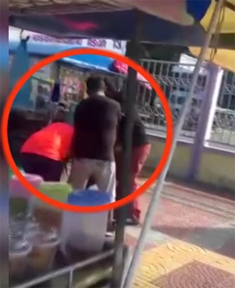 2 แม่ลูกรุมทำร้ายแม่ค้าชานม