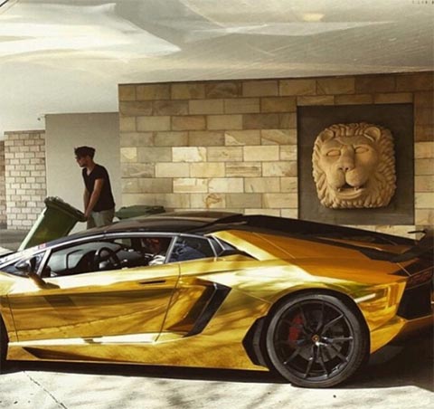 ลูกเศรษฐีสิงคโปร์สาดภาพชวนอิจฉา