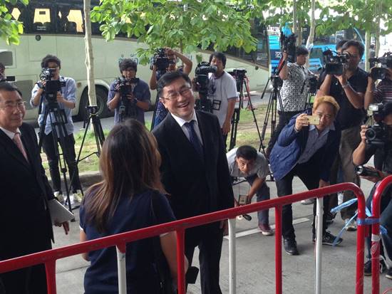 คุก 1 ปี หมอเลี๊ยบ สุรพงษ์ สืบวงศ์ลี ฐานแก้สัญญาสัมปทานเอื้อประโยชน์ชินคอร์ป  