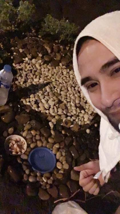 หนุ่มเศร้าสุนัขที่รักจากไป