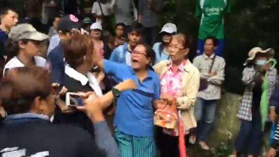 น้องพลอยสิงร่าง