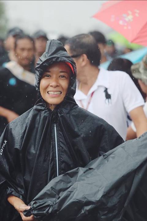 หมอเมย์ ก้าวคนละก้าว 