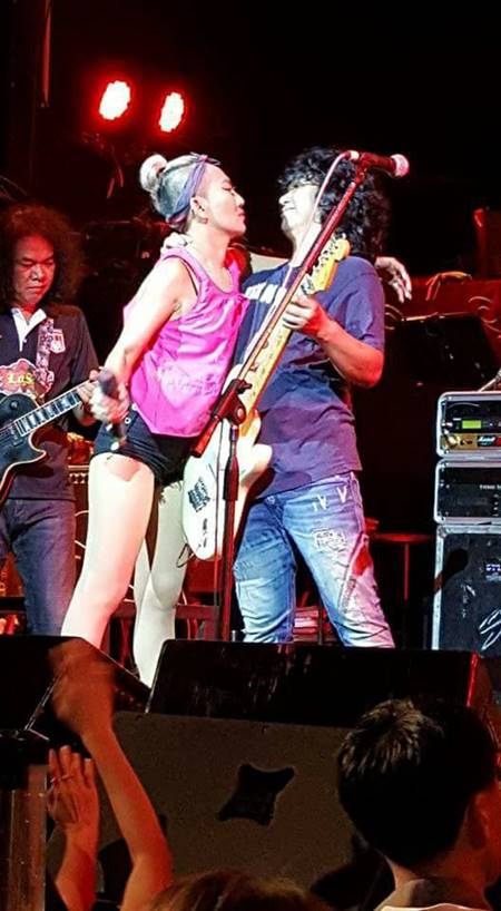 หงส์ น้องสาวเสก 