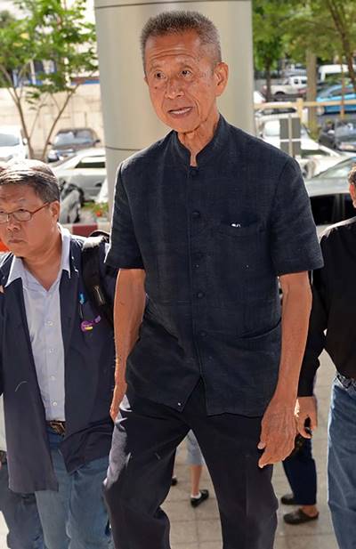 จำลอง ศรีเมือง