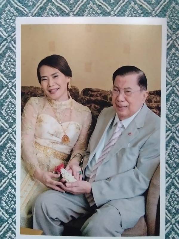  บิ๊กจิ๋ว-ภรรยา