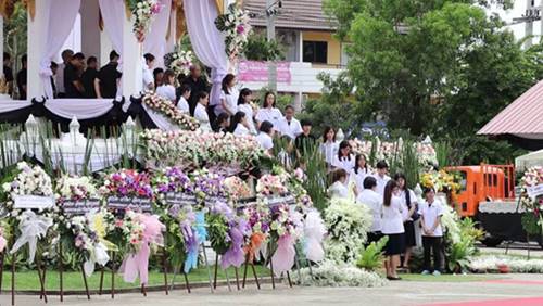 นิสิตจุฬาฯ ตกท่อบำบัดน้ำเสีย
