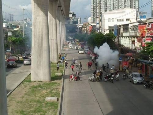 นักเรียนอาชีวะเปิดศึก