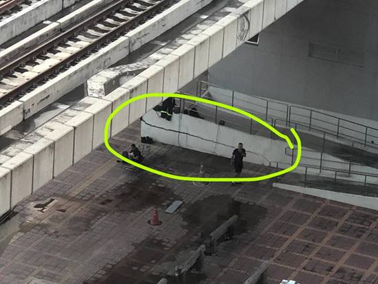 สถานีรถไฟสายสีแดงอ่อน ทรุดตัว