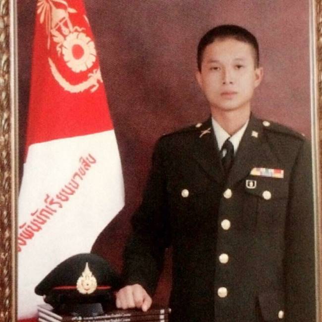 เครื่องบินกองทัพบก