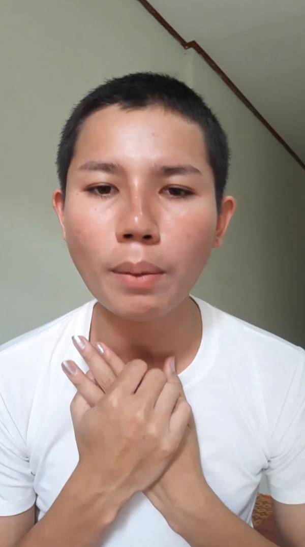 2 เน็ตไอดอลลาว