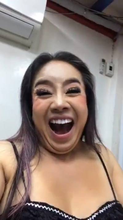 ลีน่าจัง ไลฟ์หาสามีคนที่ 9 - โพสต์แจกเบอร์ โทร. หนุ่ม ๆ โฟนอินสายแทบไหม้ !!