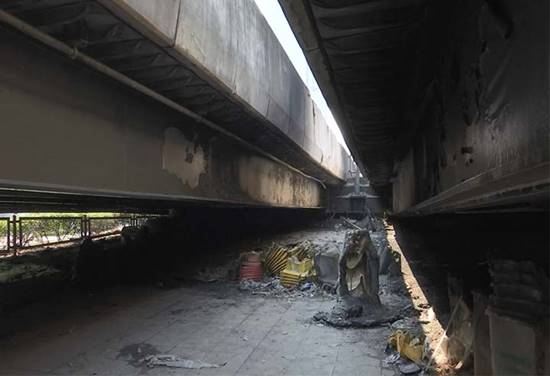 ตะครุบตัว เอก ล็อค 1 ผู้ต้องสงสัยเหตุไฟไหม้ใต้สะพานไทย-เบลเยี่ยม