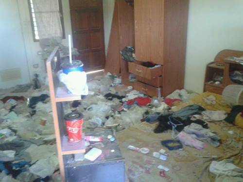 สภาพห้องพักนักศึกษาสาว