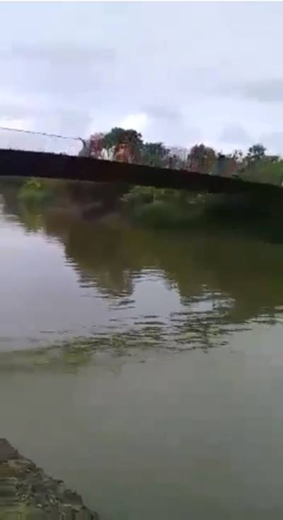 สะพานแขวนขาด