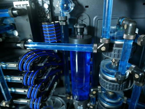 เบื้องหลังคอมพิวเตอร์ Blue Pearl สู่การจับกุม AlphaBay เว็บไซต์มืดระดับโลก