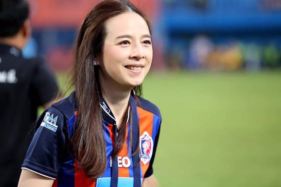 พ.ต.อ. ณรัชต์ เศวตนันทน์ หวานใจ มาดามแป้ง 