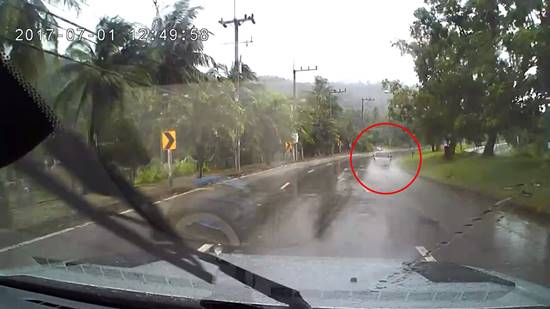 ฝนตกต้องระวัง