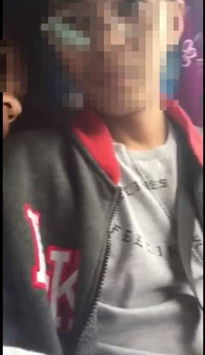 สาวลวนลามบนรถทัวร์