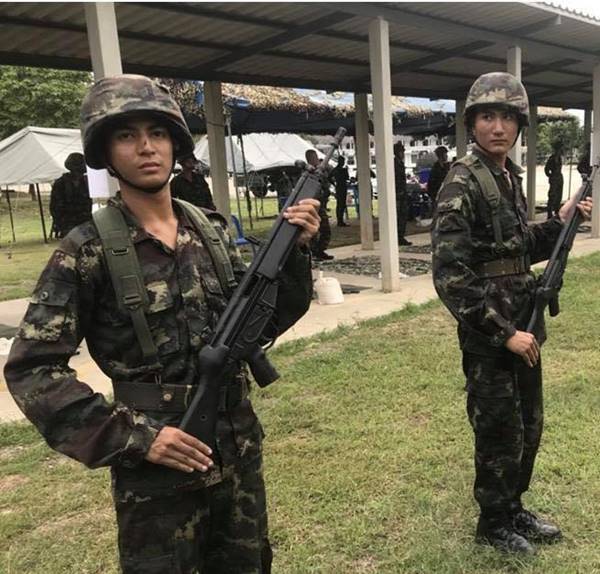 ไอติม พริษฐ์ 