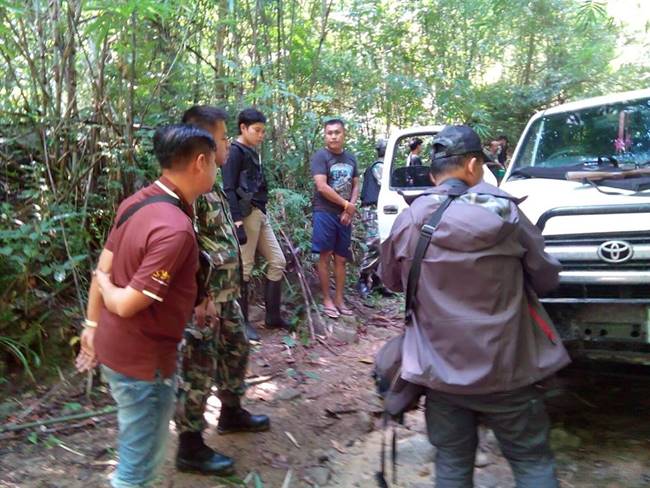 รวบปลัดอำเภอ - อาสาสมัคร
