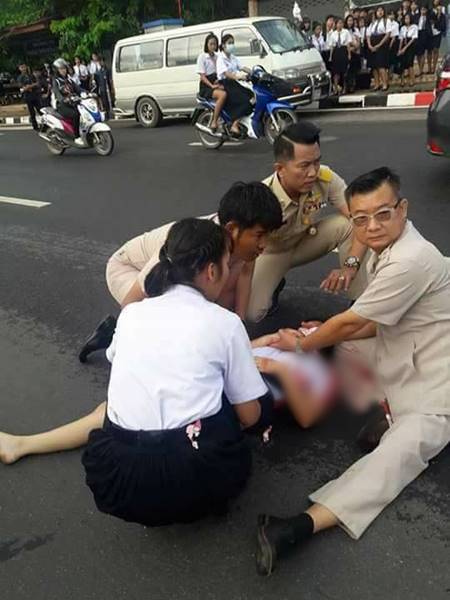 ชีวิตลูกศิษย์ต้องมาก่อน