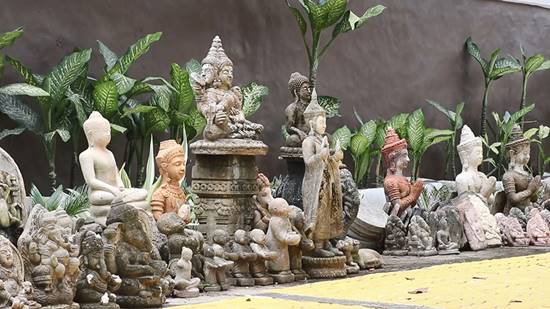 ยอมรื้อเศียรพระ