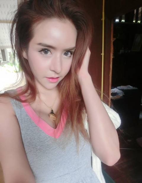 น้ำส้ม โซมี่ โพสต์ภาพไปสอบใบขับขี่ที่ จ.ราชบุรี-แฟนคลับแห่ให้กำลังใจ