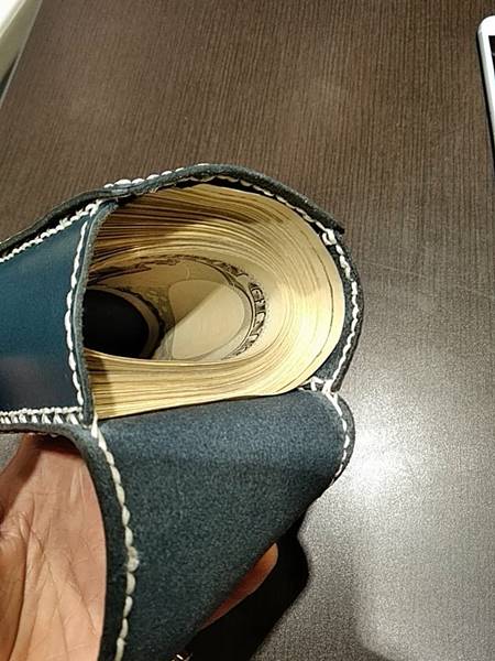  หนุ่มขายการ์ดยูกิ บลูอายส์ ไวท์ดราก้อน