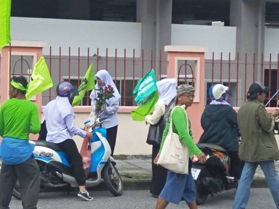 ปะทะเดือด ! ม็อบค้านโรงไฟฟ้าเทพา