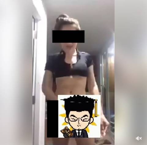  สาวแก้ผ้าท่อนล่างไลฟ์สดขายของ