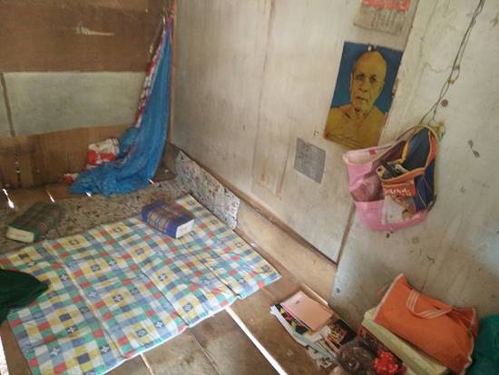 สลดใจ พบเด็กชาย 9 ขวบ ถูกทิ้งไว้ตามลำพังนาน 2 ปี อาศัยอยู่ในบ้านทรุดโทรม