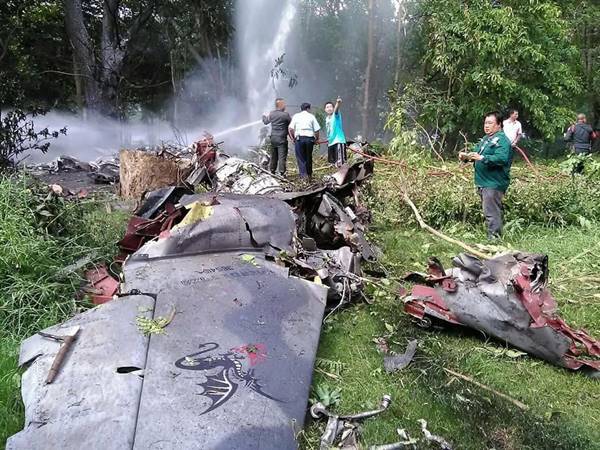 ช่วยนักบิน