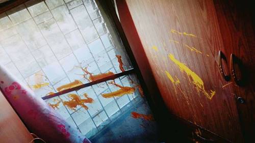 หนุ่มอาฆาตแค้น โดนแฟนบอกเลิก สาดน้ำกรดใส่รถ