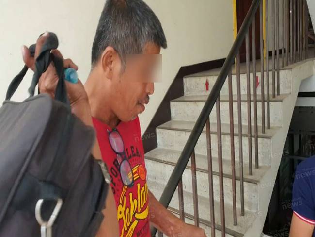 ข่มขืนเด็กชาย