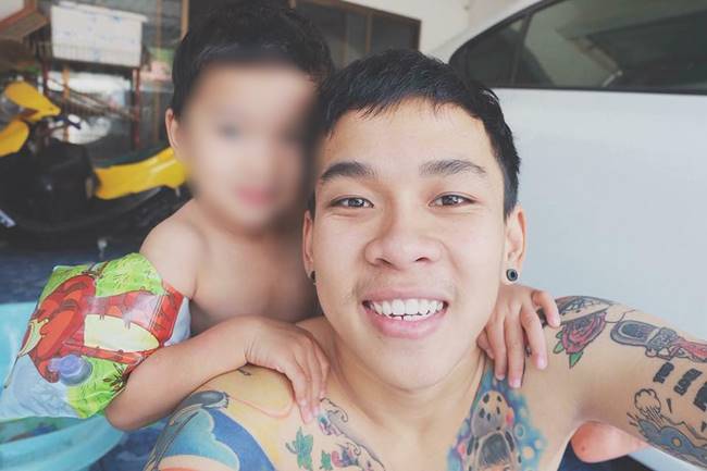 โก้ คุณพ่อเลี้ยงเดี่ยว