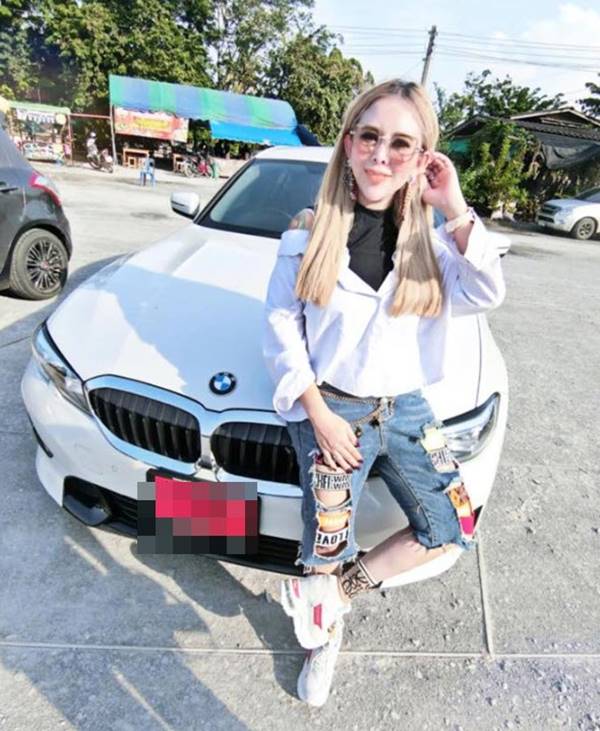 แชร์แม่มณี